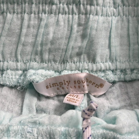 NWT-simply Southern-M/L-mint green-elastic waistband,lightweight,pull- on shorts - Picture 6 of 12
